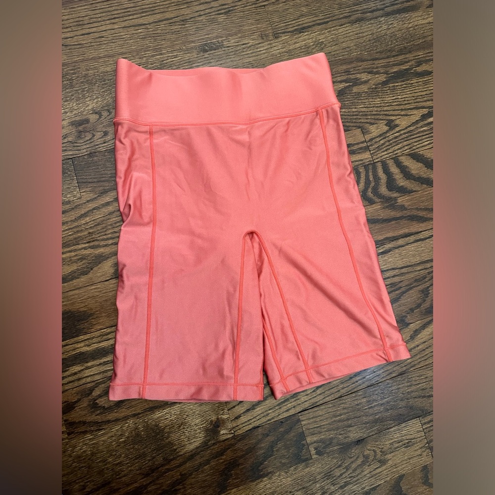 Bandier X All Access Center Stage Coral Bike Shorts Size Small